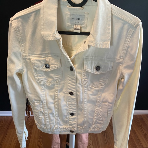 Forever 21 White Jean Jacket - Picture 4 of 4